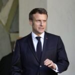 Francúzsky prezident bude na návšteve Ameriky čeliť novým problémom