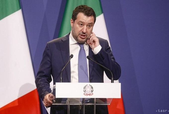 Salvini označil Macrona za nebezpečenstvo pre Európu