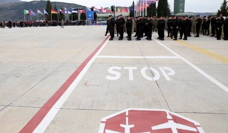 Už 30 európskych neokolónií Ameriky: Nová letecká základňa NATO v Albánsku ukazuje, že jej členovia sú efektívne satelitné štáty