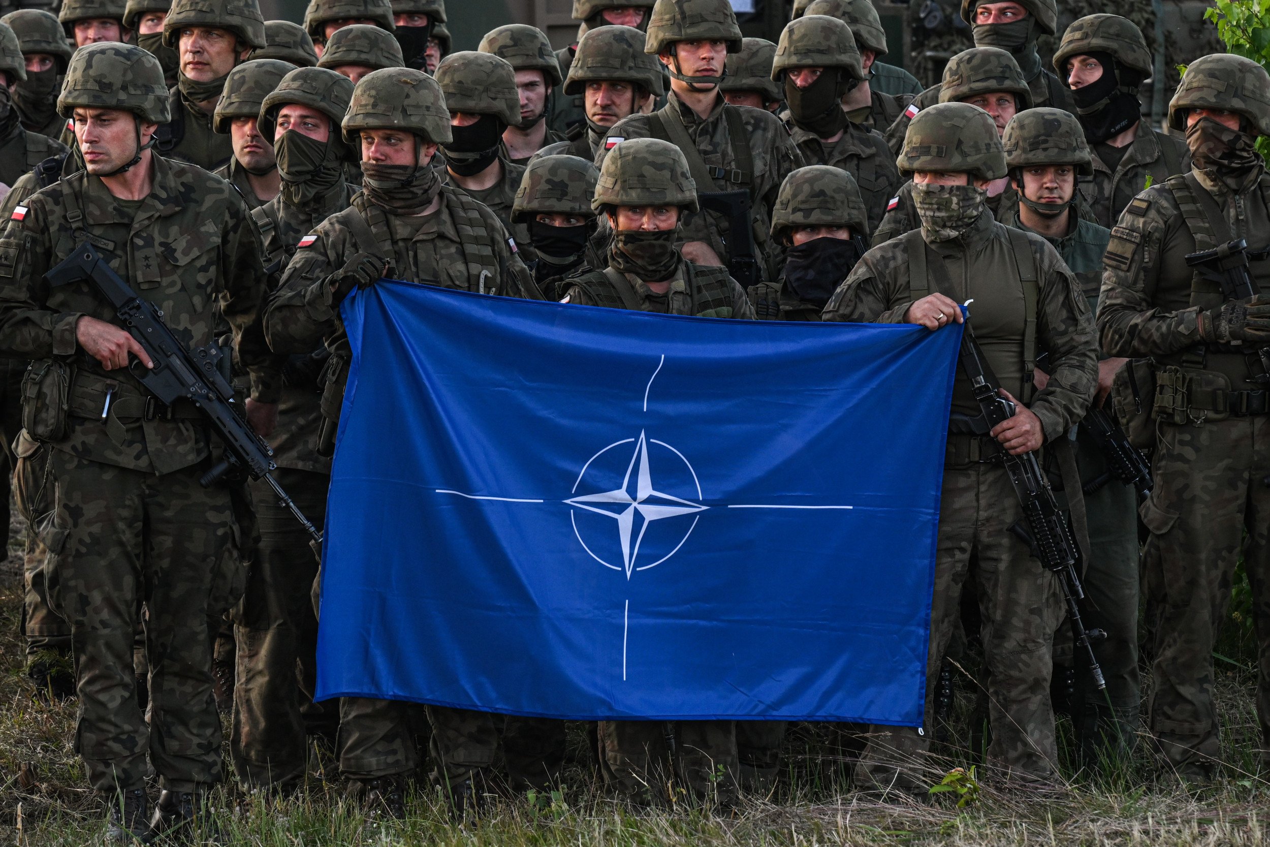 Vojáci NATO na Ukrajině? „Fronta na jejich zničení bude kilometr dlouhá.“ Varování pro Macrona