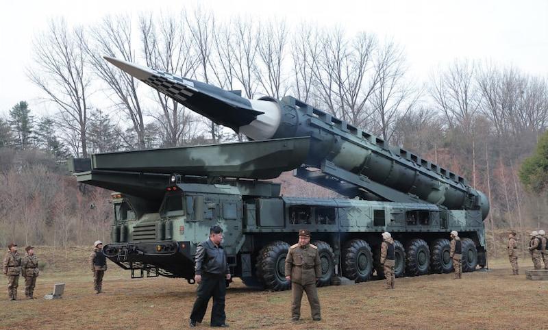 Severná Kórea je pred USA v hypersonických zbraniach?! Analýza