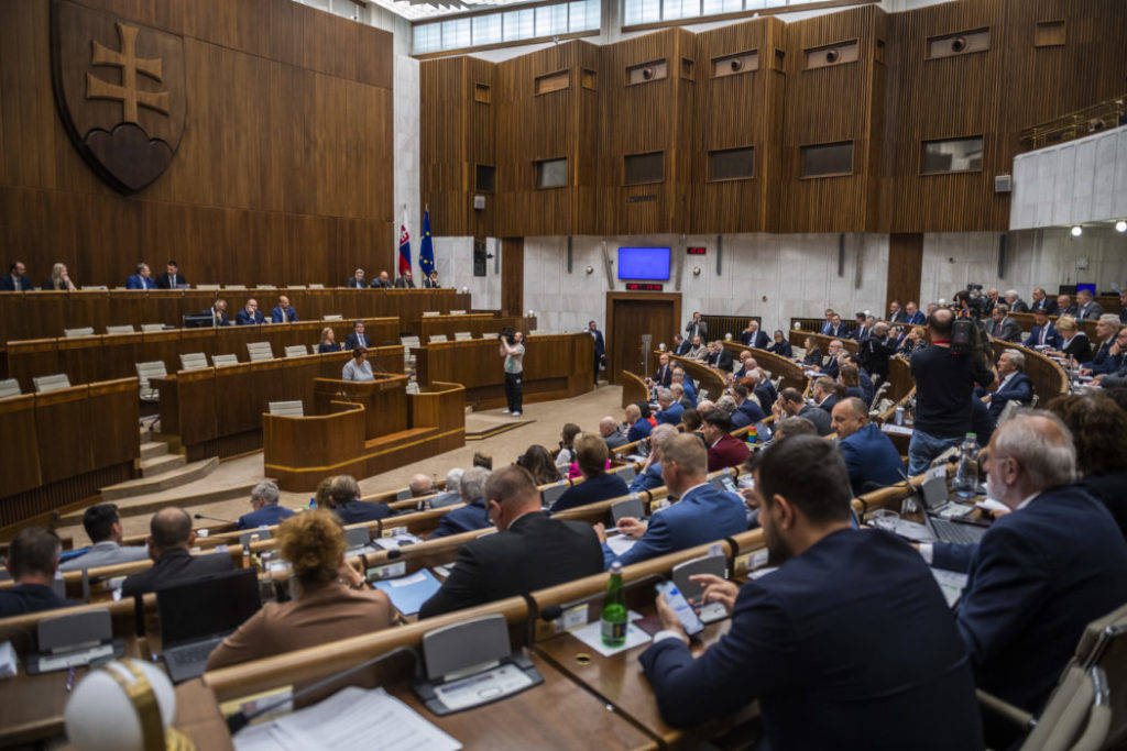 Dianie v parlamente: Poslanci vo diskutovali o zmenách vo Fonde na podporu umenia