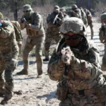Stovky rakví obsahujících těla vojáků NATO byly převezeny zpět z Ukrajiny. Většinou do Francie