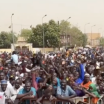 „Niger je náš“ – občania protestovali proti americkej vojenskej základni a žiadali o pomoc Rusov.