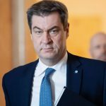Bavorský premiér vyzýva nemeckú vládu, aby rozpustila parlament