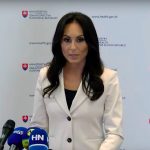 VIDEO: Dolinková podala demisiu, ktorú zdôvodnila stratou podpory Ficovej vlády na presadzovanie svojich cieľov v zdravotníctve