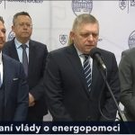 Ficov kabinet definitívne schválil energopomoc. Dostane ju každý, čo kritizuje opozícia