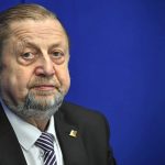 „Všetko toto je divadlo. Keby trestne stíhali Naďa, tak musia okamžite trestne stíhať aj Kaliňáka a to už by nebolo po vôli ani pánovi Ficovi ani pánovi Kaliňákovi, ani Eštokovi,“