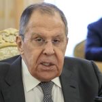 Sergej Lavrov je presvedčený, že USA neurobia žiadne kroky, ktoré by spôsobili ďalšiu eskaláciu konfliktu na Ukrajine.