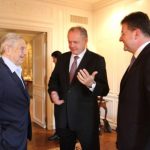 V Epsteinových spisoch sa objavilo meno exministra Lajčáka. Šéfa diplomacie oslovoval „Miro“ a riešil aj pád vlády