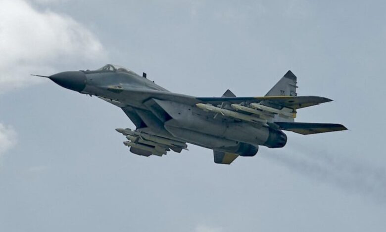 To vážne? Darovaním bojaschopných stíhačiek nevznikla škoda?