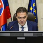 Štátne úrady za vlád Hegera a Ódora žiadali Facebook cenzurovať tisícky statusov