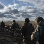 „Utekajte, chlapci!“: Maria Zacharovová komentovala údaje o rekordnom počte dezertérov v ukrajinskej armáde