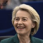 EÚ podľa uniknutých správ zriadi centrum na boj proti dezinformačným hrozbám z Ruska a Číny