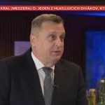 VIDEO: Jeffrey Epstein v roku 2018 po vražde Jána Kuciaka písal bývalému Trumpovmu poradcovi Steveovi Bannonovi, že pád Ficovej vlády je hotová vec.