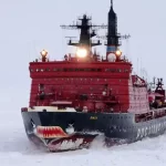 Prvýkrát v histórii vstúpilo naraz osem ruských jadrových ľadoborcov do Severnej námornej trasy