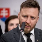 Splnomocnenec Kotlár sa naplno vracia do boja proti mRNA vakcínam