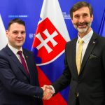 VIDEO: Nový český minister zahraničia Petr Macinka prišiel do Bratislavy napraviť vzťahy, ktoré poškodila Fialova vláda.