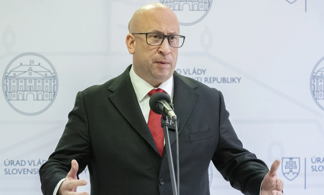 Gašpar zatvára mimoriadnu schôdzu! Ráž ostáva, opozícia besnie!