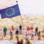 VIDEO: Ministri vnútra členských štátov EÚ sa dohodli na povinnej solidarite pri prerozdeľovaní migrantov. Slovensko podľa šéfa rezortu vnútra Matúša Šutaja Eštoka tento mechanizmus odmietlo a žiada výnimku