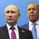 Ukrajina podnikla útok dronmi na rezidenciu ruského prezidenta Vladimira Putina. Šéf ruského rezortu diplomacie Sergej Lavrov obvinil Kyjev zo „štátneho terorizmu“. Rusko chystá odvetu a je pripravené prehodnotiť svoju pozíciu na mierových rokovaniach