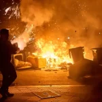 Silvester bol svedkom bezprecedentnej deštrukcie a nepokojov po celej západnej Európe