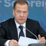 Medvedev reagoval na úplný zákaz nákupu ruského plynu v Európskej únii