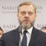 VIDEO: Krúpa bráni Naďa, kritici vývozu stíhačiek a S-300 podľa neho nerozumejú vojenskej technike